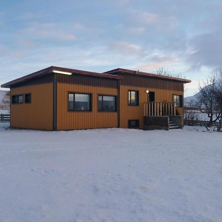 Midhop Guesthouse Thingeyrar Exterior photo